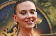 «Fue una época muy dura». Scarlett Johansson recuerda haber sido encasillada por su físico al inicio de su carrera