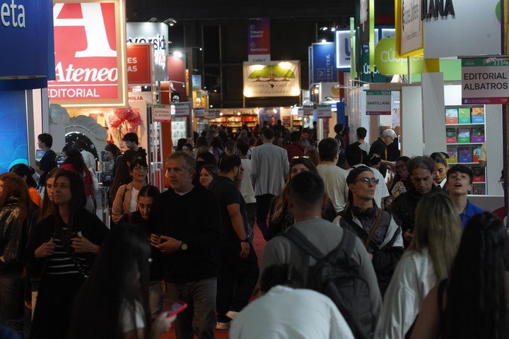 La 50.ª edición de la Feria del Libro de Buenos Aires. Foto Martín Bonetto