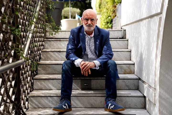 Entrevista al escritor español Fernando Aramburu, en la ciudad de Buenos Aires. Foto: Guillermo Rodríguez Adami.
