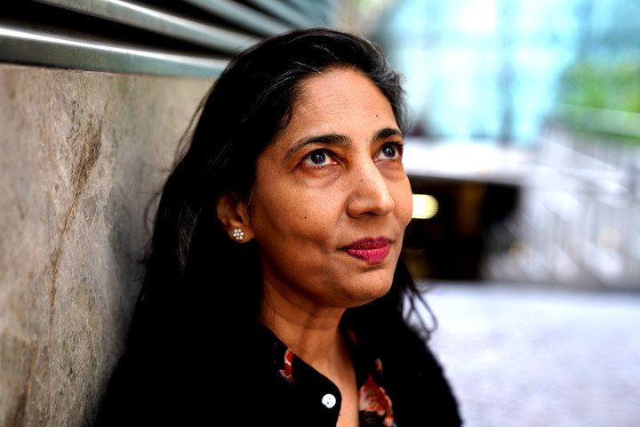 La escritora india Kiran Desai vino a la Argentina con su nueva novela La soledad de Sonia y Sunny. Foto: Guillermo Rodríguez Adami.