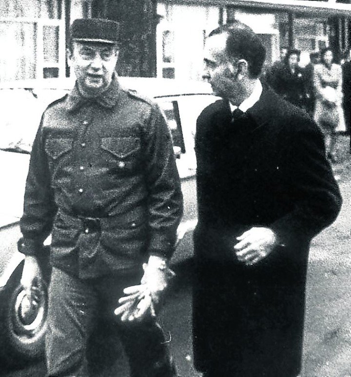 José Alfredo Martínez de Hoz
con el general Suárez Mason, en agosto de 1976/ARCHIVO CLARIN