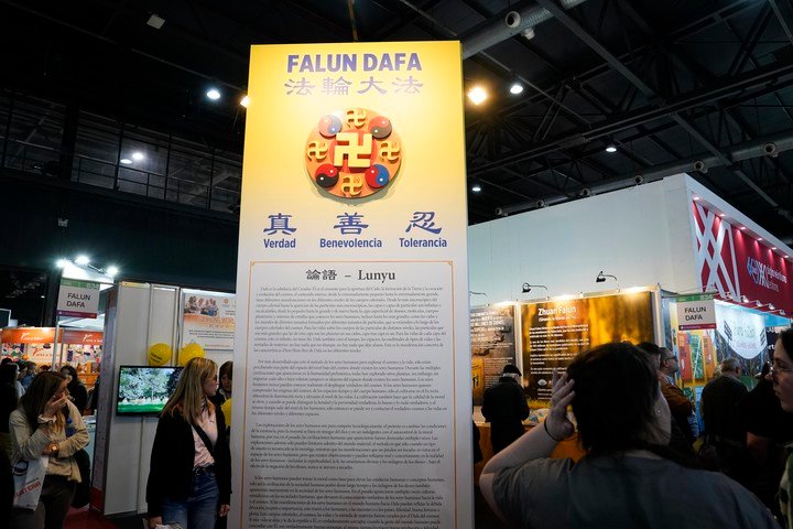 Falun Dafa es una técnica espiritual china que llegó a la Argentina en el siglo XXI. Foto: Fernando de la Orden.