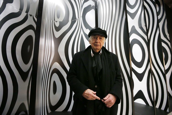 Julio Le Parc y su obra "Deplacement du spectateur" en el Palais de Tokyo, de París. Foto: Ana María Echeverría. TO GO 