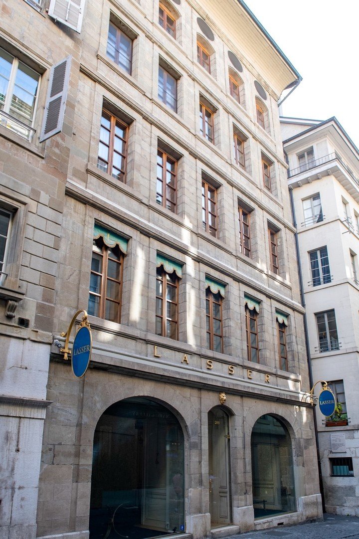 Alejandro G. Roemmers recordó que el edificio vecino de la Maison Rousseau –donde nació el filósofo y escritor suizo– es donde Borges pasó apenas sus últimas 48 horas de vida. Foto: gentileza.