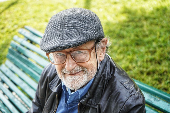 El escritor, biógrafo e investigador Álvaro Abós. Foto: Ariel Grinberg.