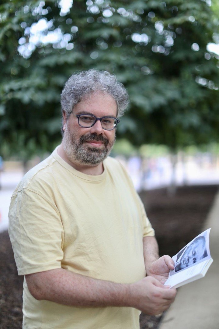"Me gusta mucho el Borges profesor de literatura", dice el escritor español Sergio del Molino. Foto: Cézaro De Luca
