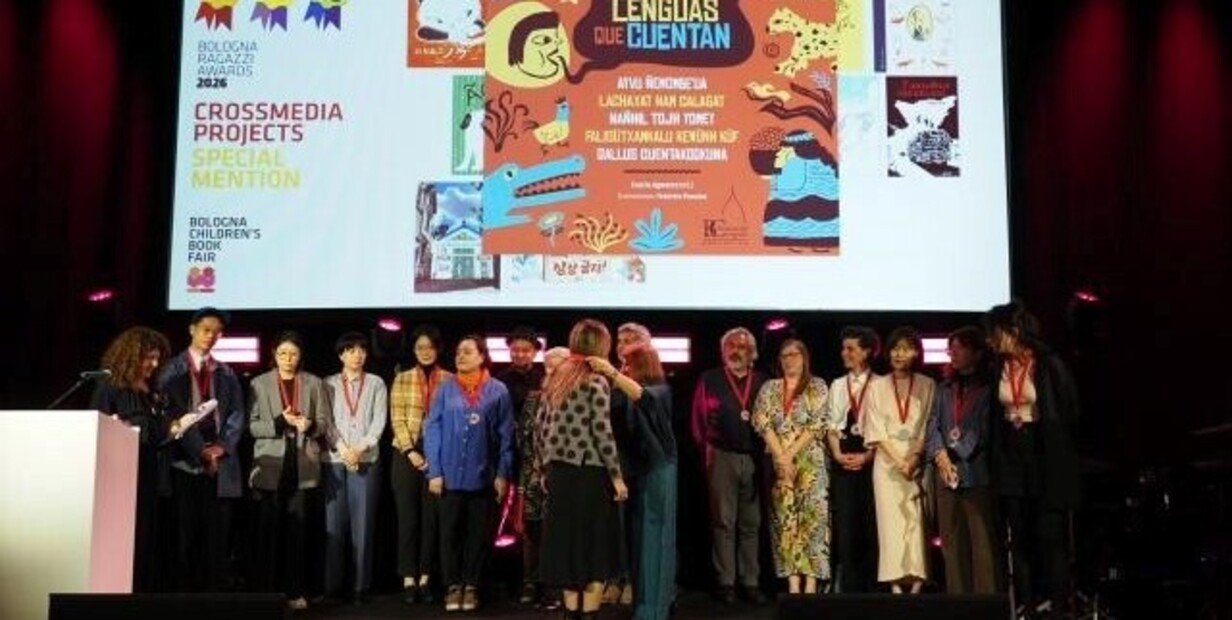 En abril el proyecto fue distinguido en la Feria del Libro Infantil de Bolonia con una mención especial en la categoría CrossMedia Awards.