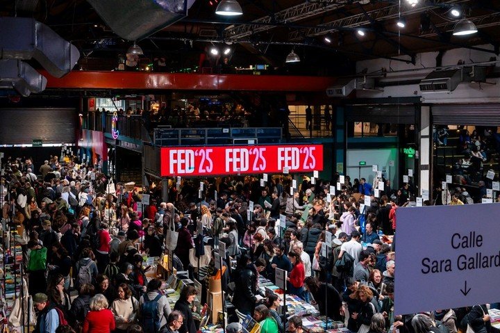 En el año 2025, pasaron por la Feria de Editores (FED) más de 30 mil personas. Foto: Matías Moyano, gentileza FED.