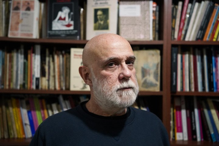 Entrevista con el escritor Oscar Conde. Foto: Santi Garcia Díaz.