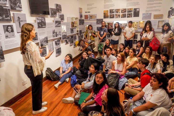 Visitas en el Museo Ana Frank. Foto: gentileza.