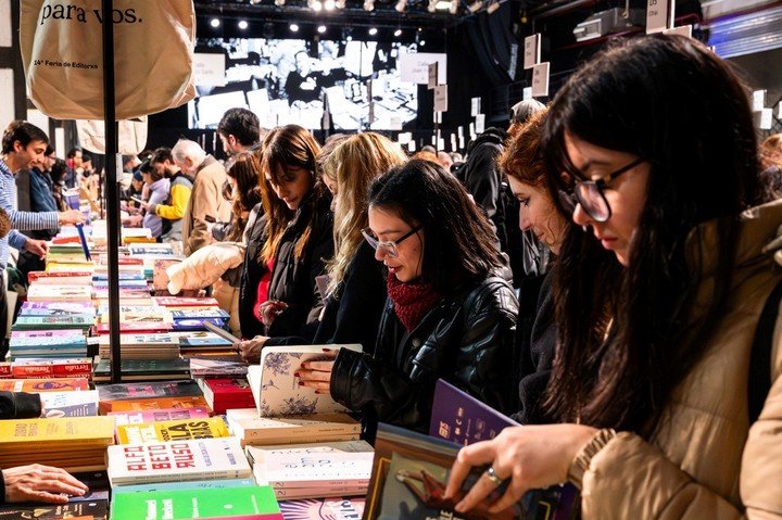 En el año 2025, pasaron por la Feria de Editores (FED) más de 30 mil personas. Foto: Matías Moyano, gentileza FED.