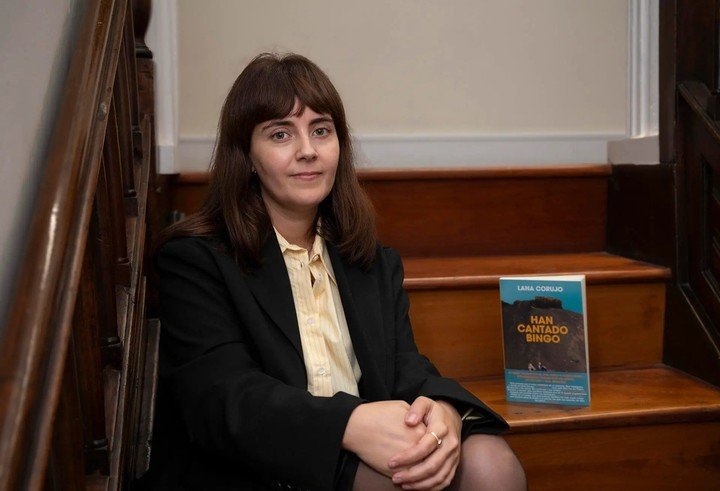 La española Lana Corujo, autora de la novela Han cantado bingo, editada por Reservoir. Foto: redes sociales.