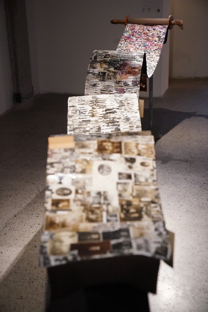 Mirta Kupferminc convierte fotos olvidadas en una conmovedora muestra sobre el Holocausto en Zonder Flag. Foto: Emmanuel Fernández.