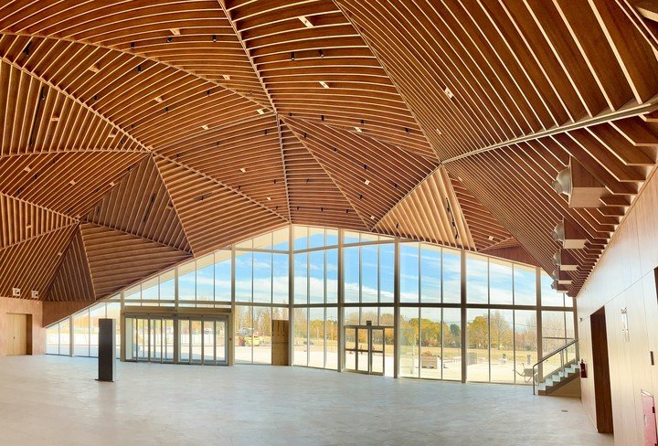 Hall del Domuyo, bautizado a partir del volcán que es pico de los Andes patagónicos. (Meridiano)