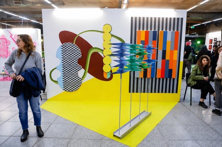 La cuarta edición de la feria de arte contemporáneo Plateada en el Teatro Argentino de La Plata. Foto: redes sociales.