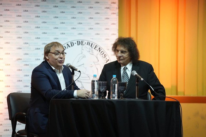 Alejandro Dolina recibió el doctorado Honoris Causa de la UBA. Foto: gentileza Prensa UBA.