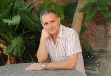Sergio Pujol y una nueva historia del tango, de Gardel a Piazzolla