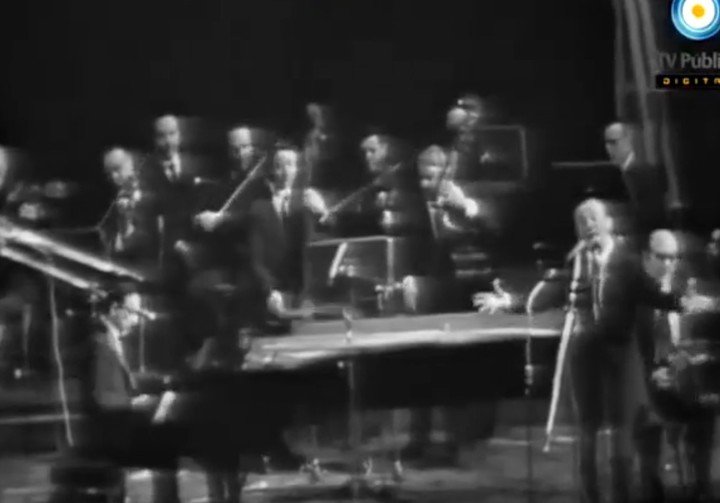 Conciertos brindados en 1972 por Horacio Salgán y su Orquesta con Roberto Goyeneche y Edmundo Rivero como cantantes. Archivo Clarín.
