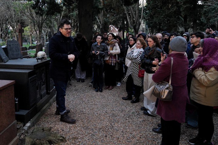 Recorrida “Shakespeare en el Cementerio Británico”. Foto: Martín Bonetto.