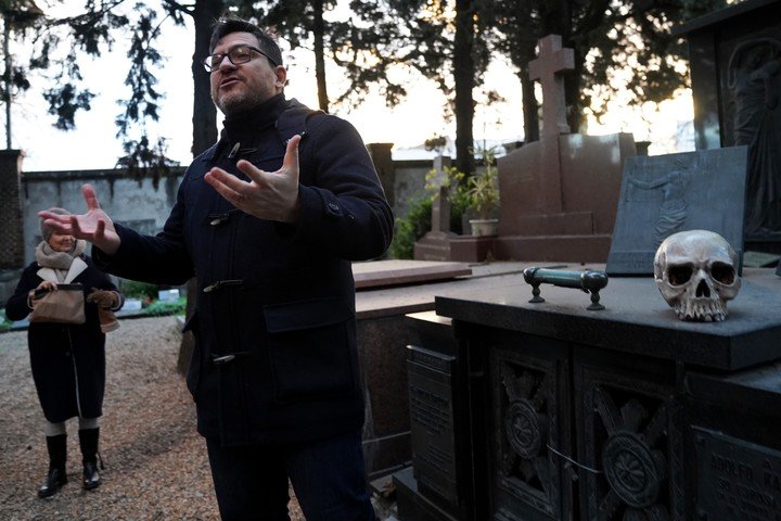 Recorrida “Shakespeare en el Cementerio Británico”. Foto: Martín Bonetto.