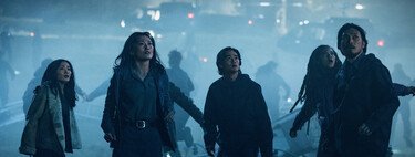 La temporada 2 de 'Monarch' es generosa en monstruos y acción, pero la serie de ciencia ficción no sabe qué hacer con sus personajes