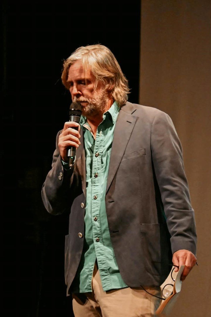 El presidente de la Fundación Filba, Pabo Braun, esta noche en el Malba inaugurando la 18.ª edición del Festival Internacional de Literatura de Buenos Aires (Filba). Foto: gentileza.