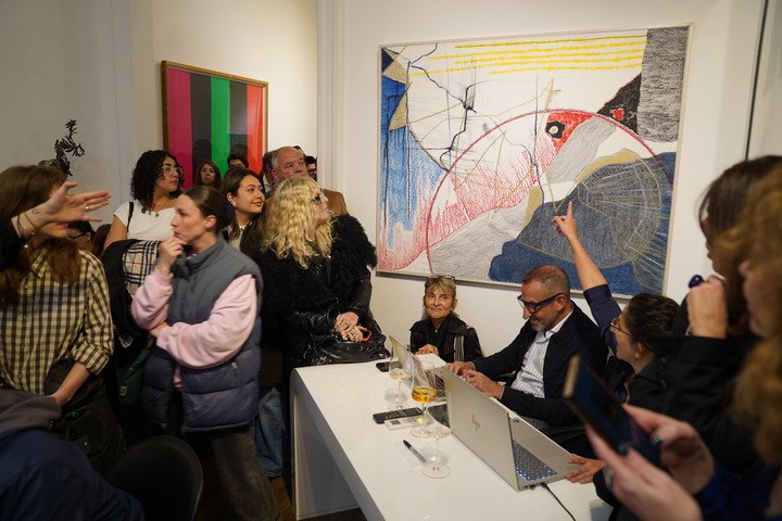 Artistas, coleccionistas y galeristas participaron de la subasta de la Asociación de Amigos del Museo Sívori. 