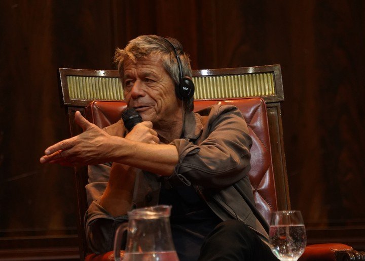 La argentina Leila Guerriero y el francés Emmanuel Carrère dialogaron ante 800 personas en el Filba. Foto: Martín Bonetto.